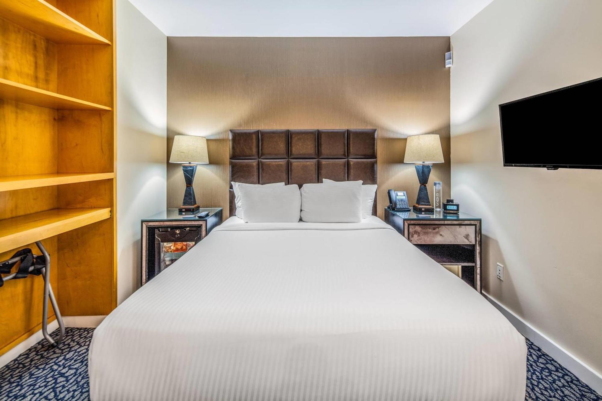 The Historic Blue Angel Lexington Ave, Ascend Collection 3* New York