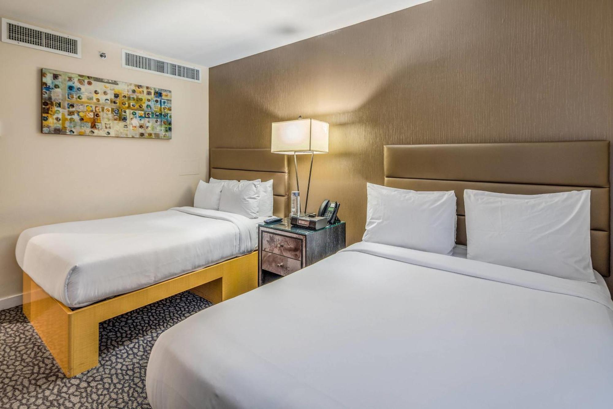 The Historic Blue Angel Lexington Ave, Ascend Collection 3*